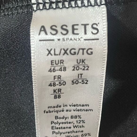 ASSETS BY SPANX All Over Faux Leather Leggings,  Shaping Waistband, Size XL - Picture 3 of 9